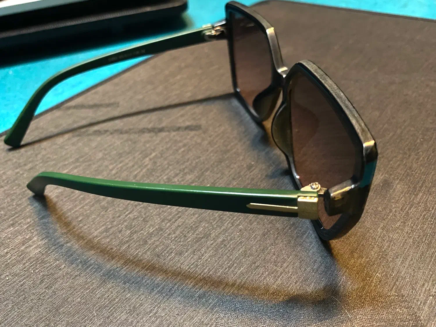 عینک آفتابی|زیورآلات و اکسسوری|اصفهان, عباس‌آباد|دیوار