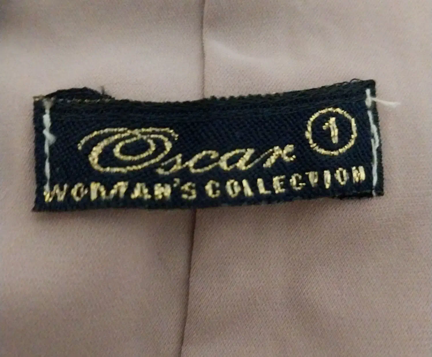 پیراهن مجلسی|لباس|رشت, نظری|دیوار