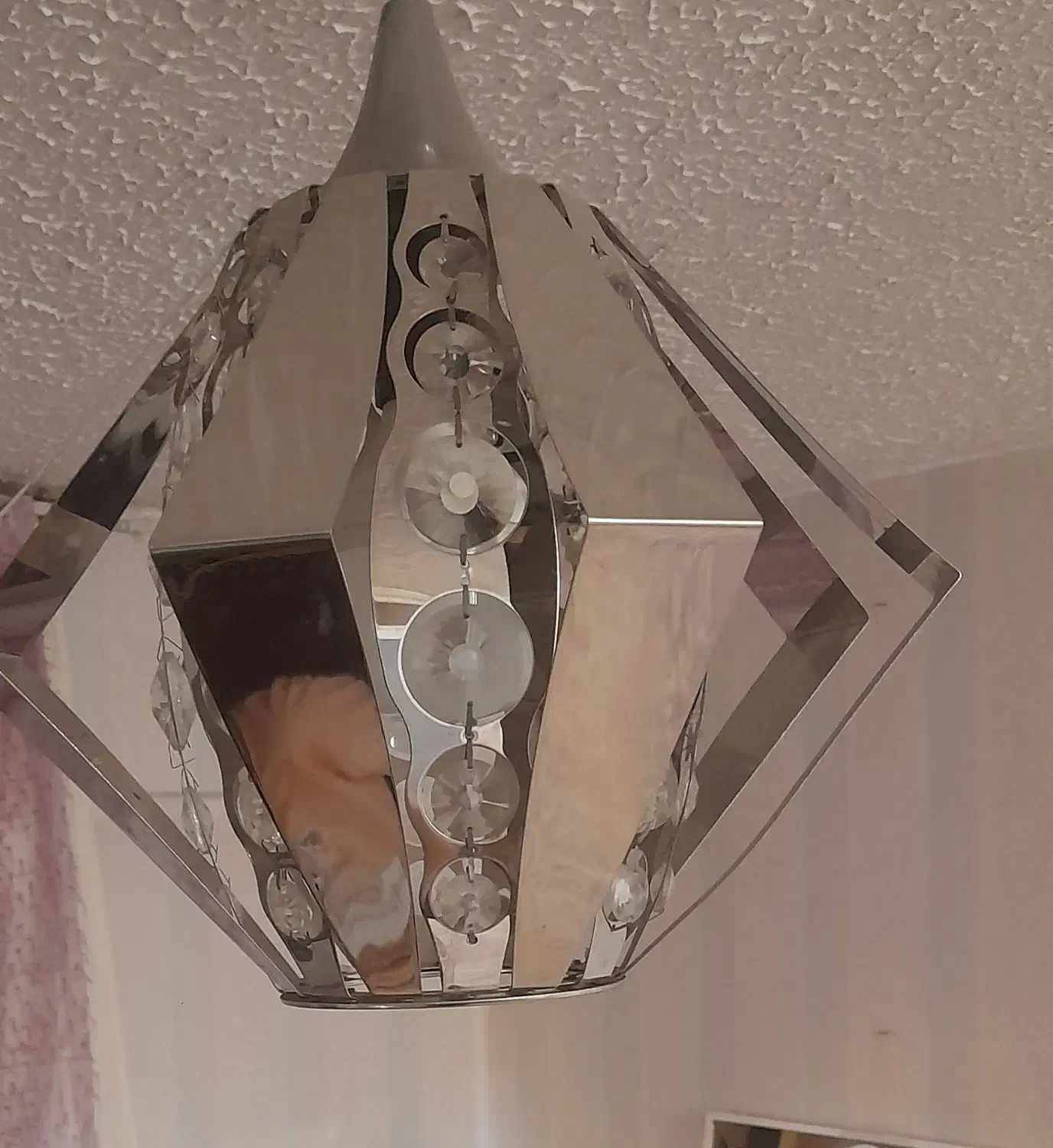 لوستر زیبا و جدید کاملا سالم و در حد نو|لوستر و چراغ آویز|کرمان, |دیوار