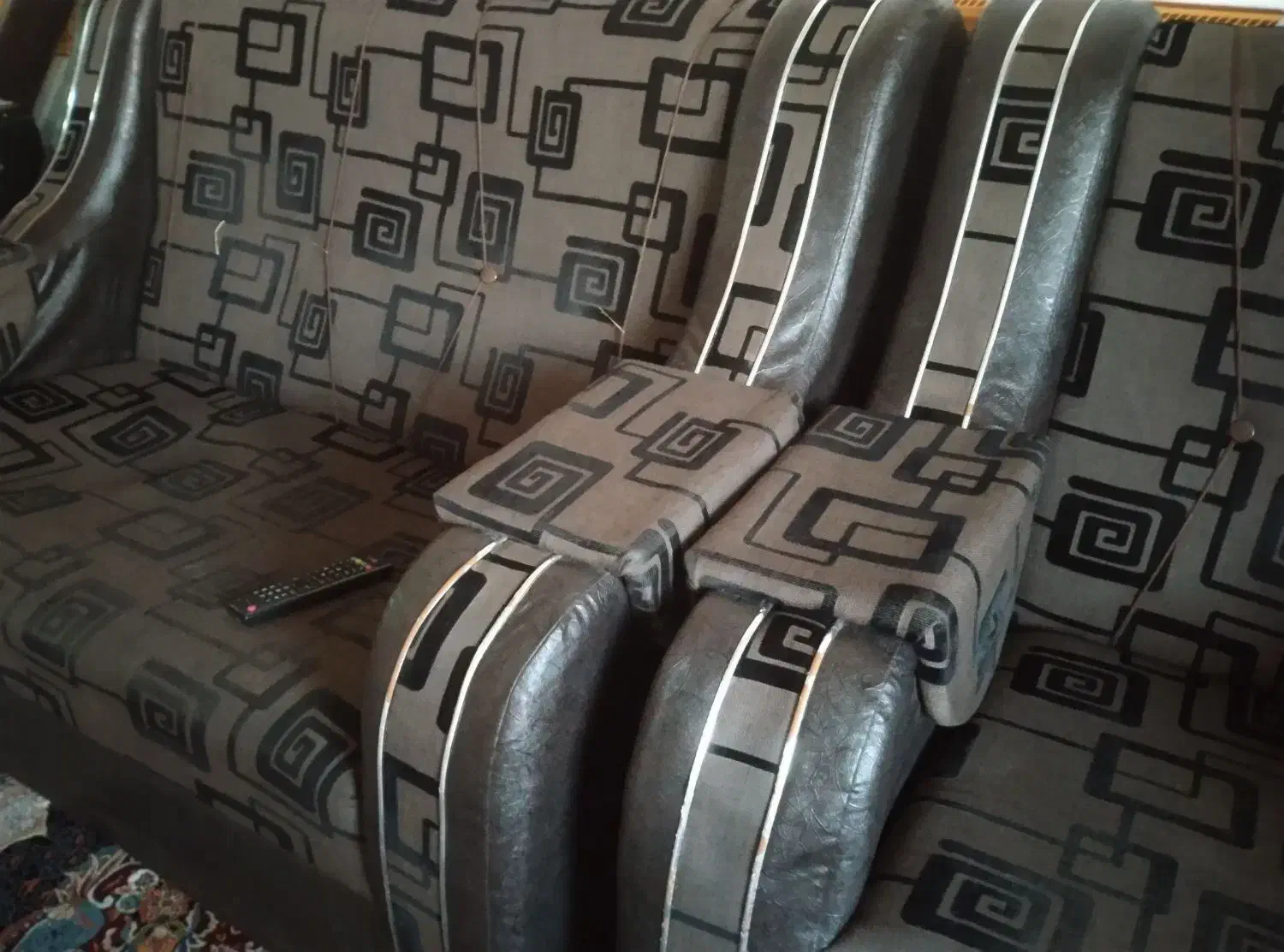 مبل هفت نفره به همراه میز|مبلمان خانگی و میز عسلی|بیرجند, |دیوار