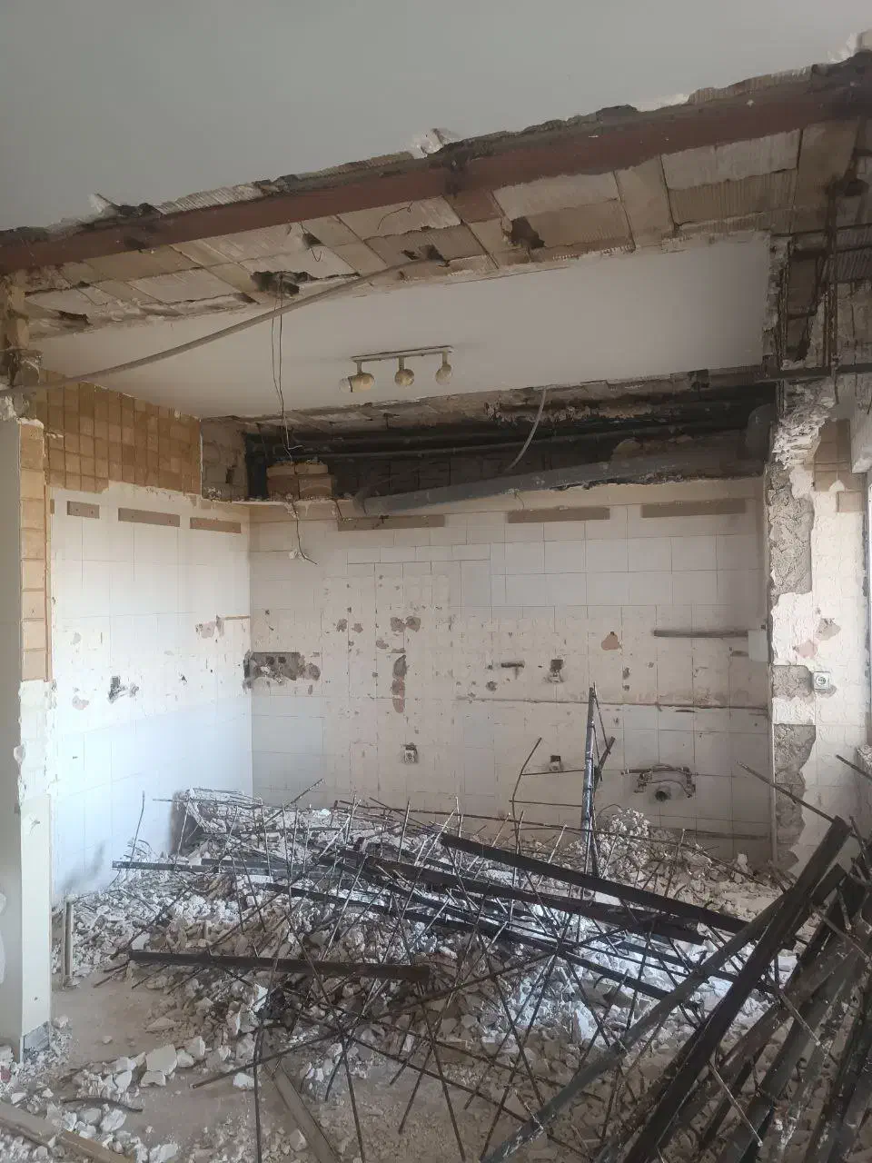 بازسازی ،گچکاری ،تخریب بنایی و..‌|خدمات پیشه و مهارت|تهران, فرمانیه|دیوار