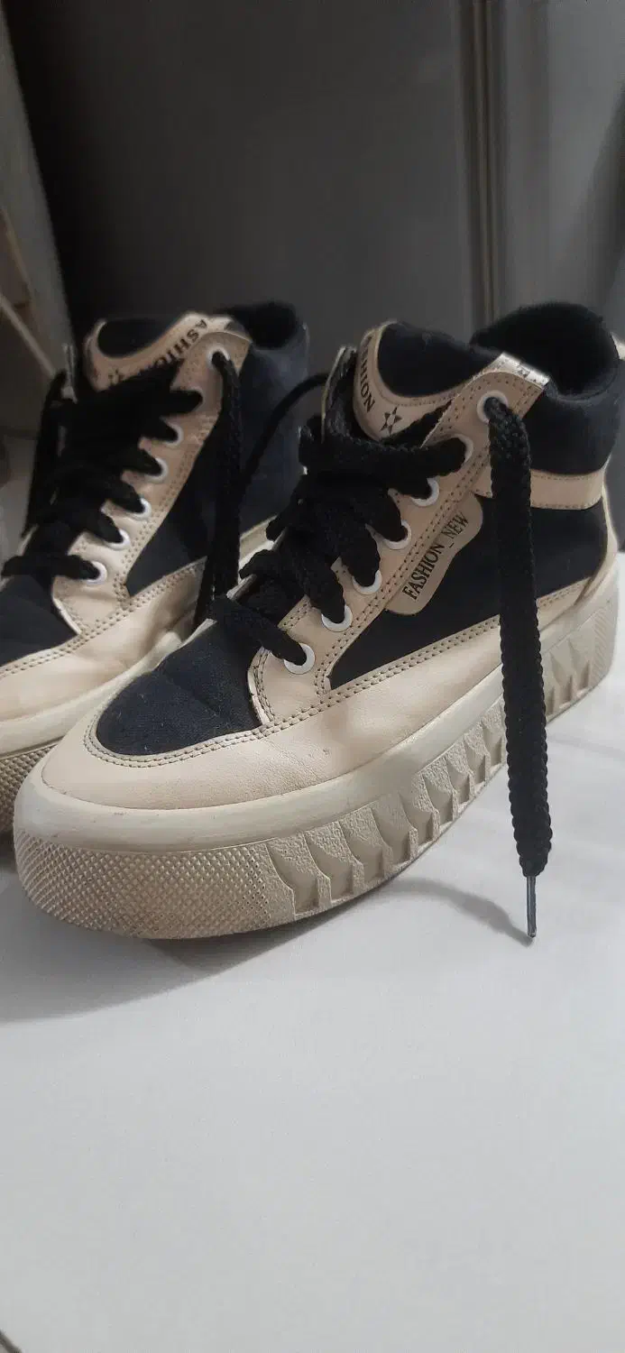 کتونی در حد نو|کیف، کفش، کمربند|قم, ارم|دیوار