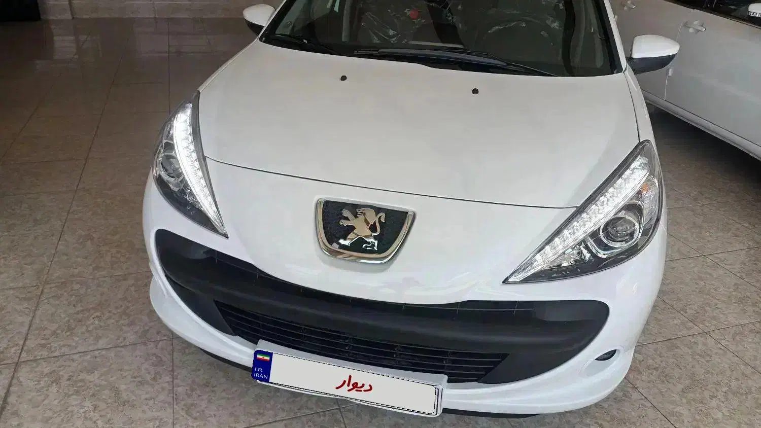 ۲۰۷ سقف فلز tu5 صفر ۴۰۳|خودرو سواری و وانت|بروجن, |دیوار