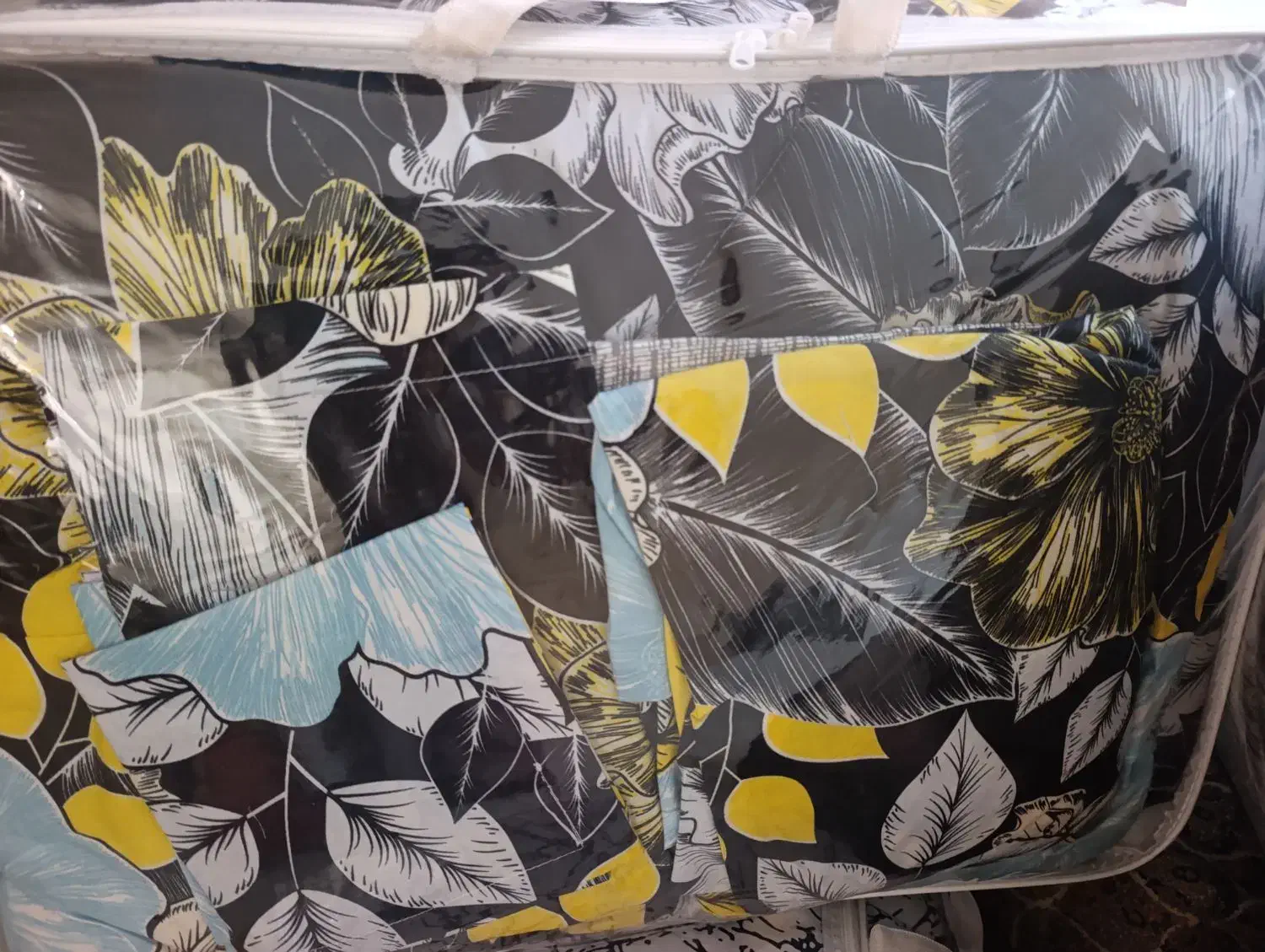 سرویس|رختخواب، بالش، پتو|بجنورد, |دیوار