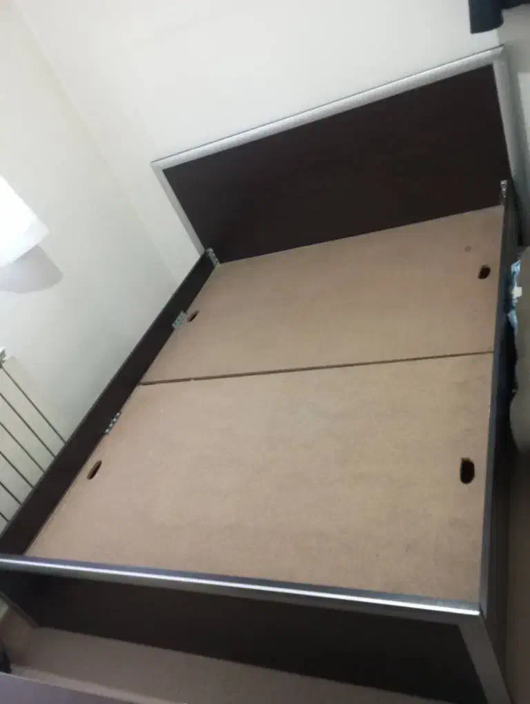 تخت دونفره سالم و مقاوم|تخت و سرویس خواب|تهران, جوادیه تهرانپارس|دیوار