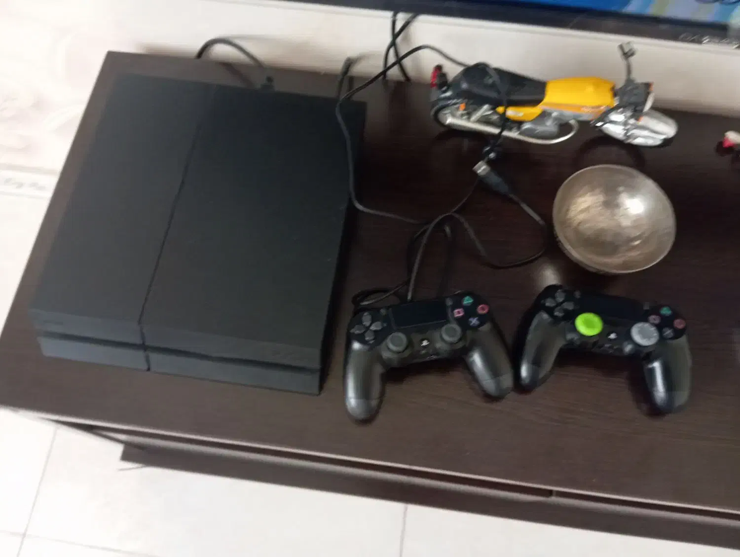 پی اس فور|کنسول، بازی ویدئویی و آنلاین|بومهن, |دیوار