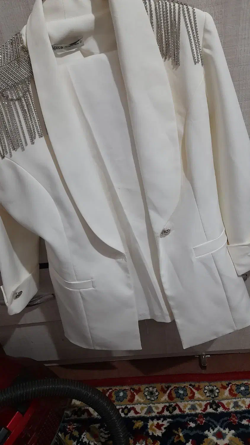 لباس|لباس|سلماس, |دیوار