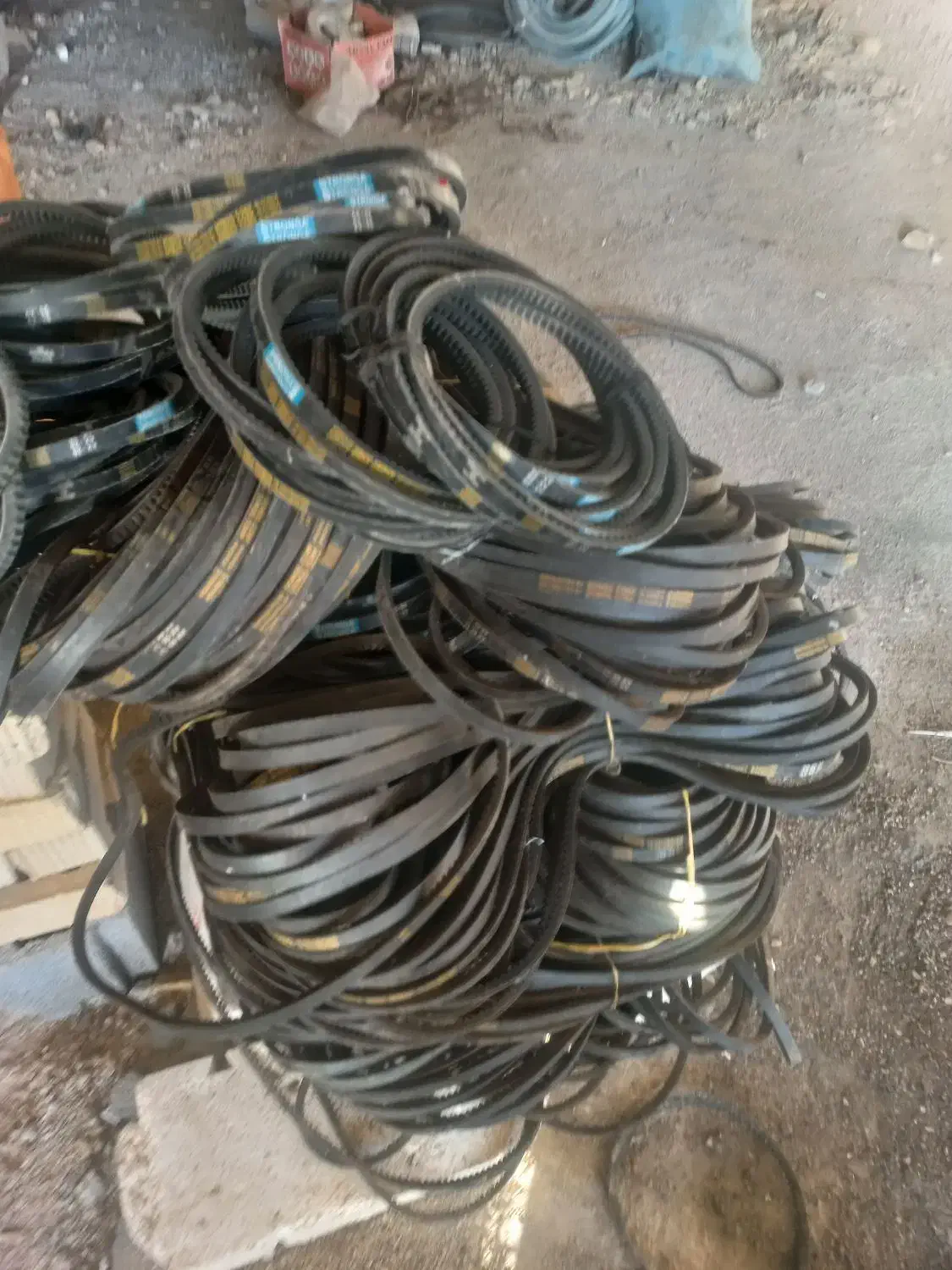 تسمه کارگای|ماشینآلات صنعتی|مرودشت, کوشک|دیوار