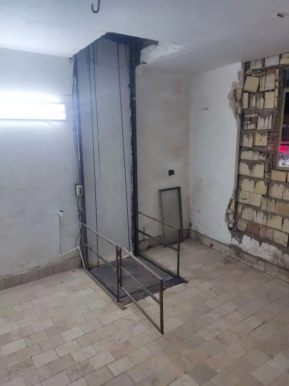 مغازه اجاره ای|اجارهٔ مغازه و غرفه|بم, |دیوار