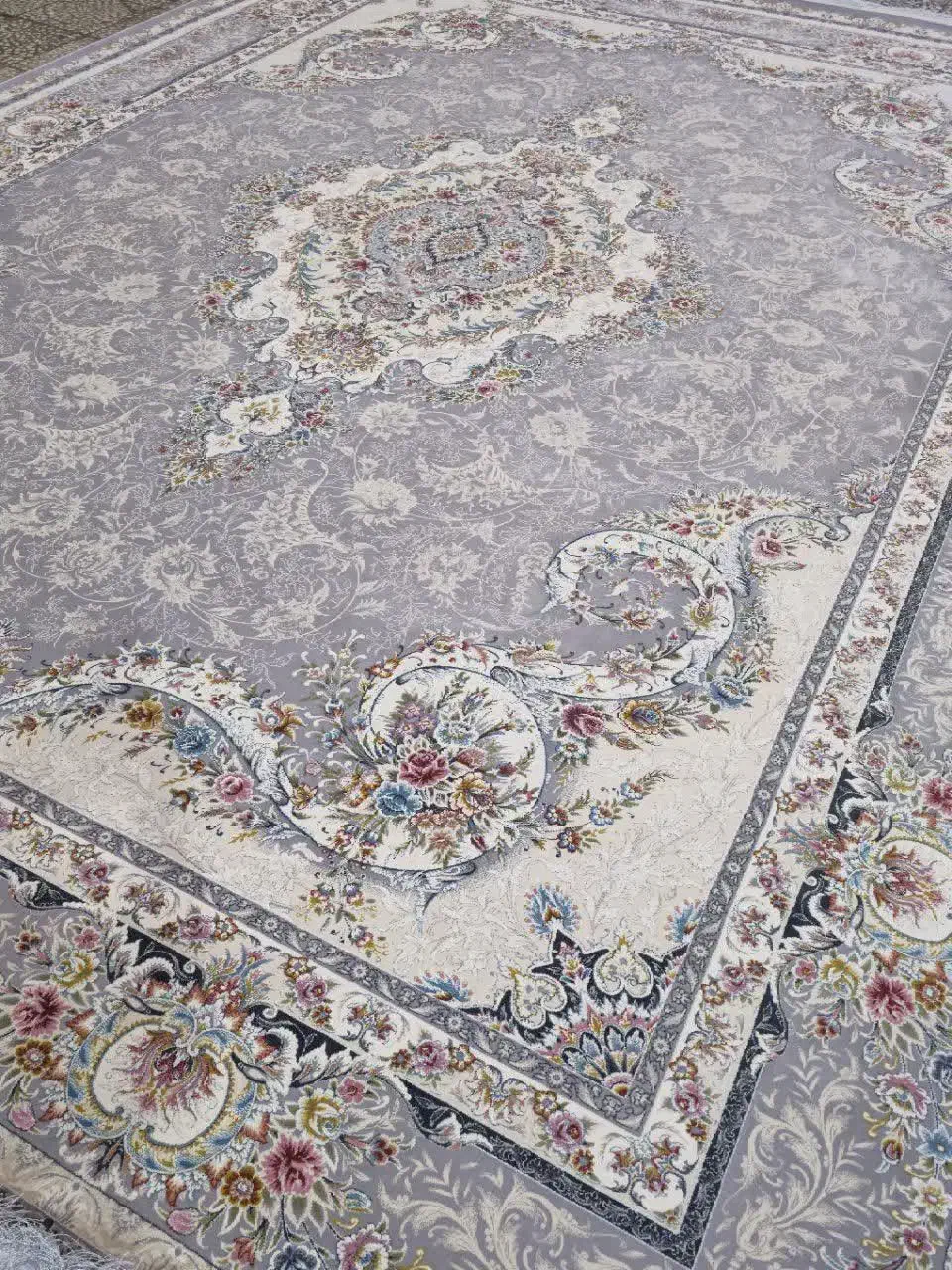 کاشان فرش|فرش|شاهین‌شهر, گزبرخوار|دیوار