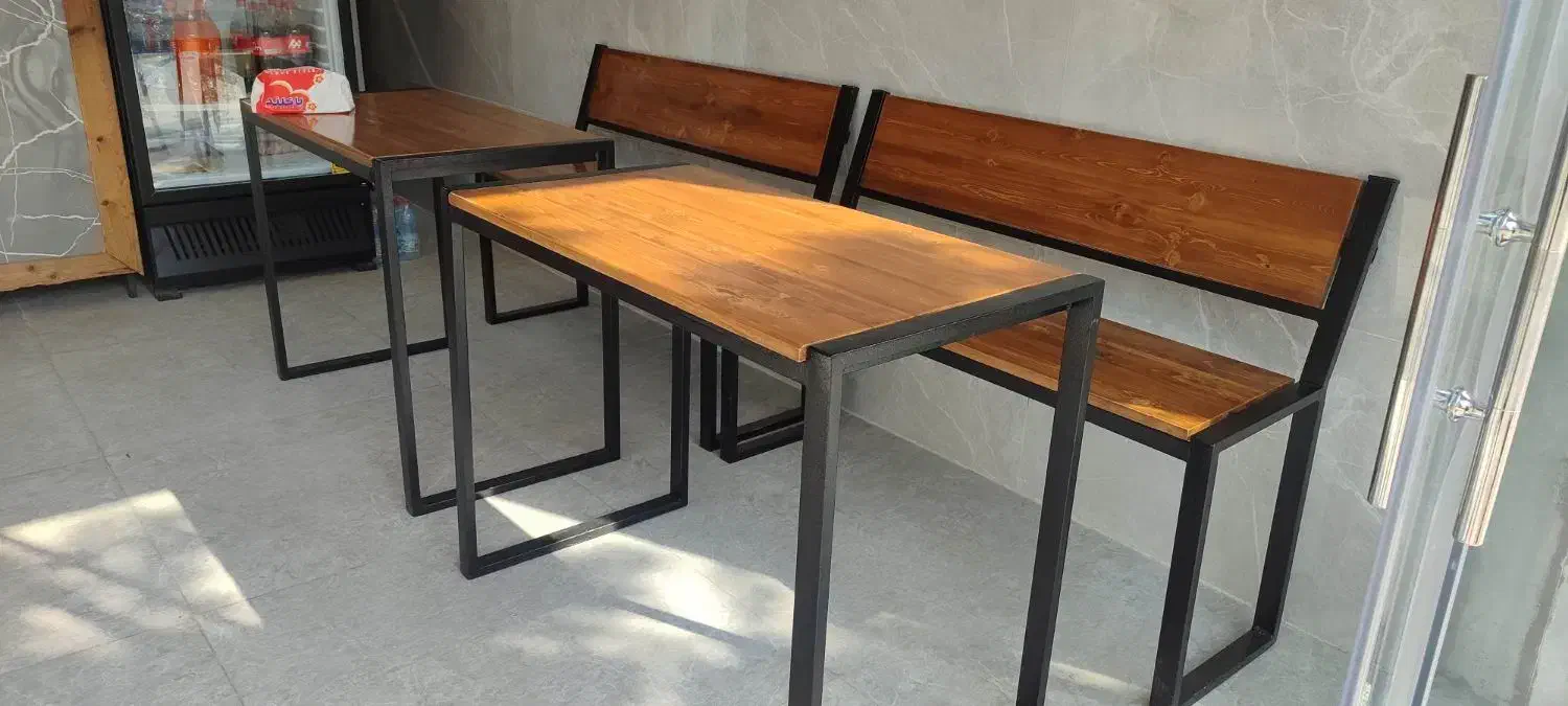 میزوصندلی اهنی رنگ شده|دفتر کار|خمینیشهر, |دیوار