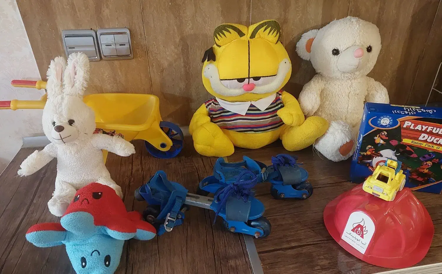 اسباب بازی ها عروسک ها و اسکیت همه باهم|اسباب‌‌بازی|مشهد, فارغ التحصیلان|دیوار