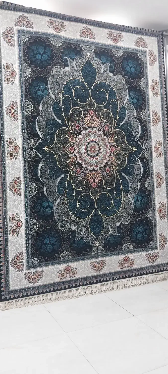 فرش چکاوک سرمه ای|فرش|پرند, فاز ۱|دیوار