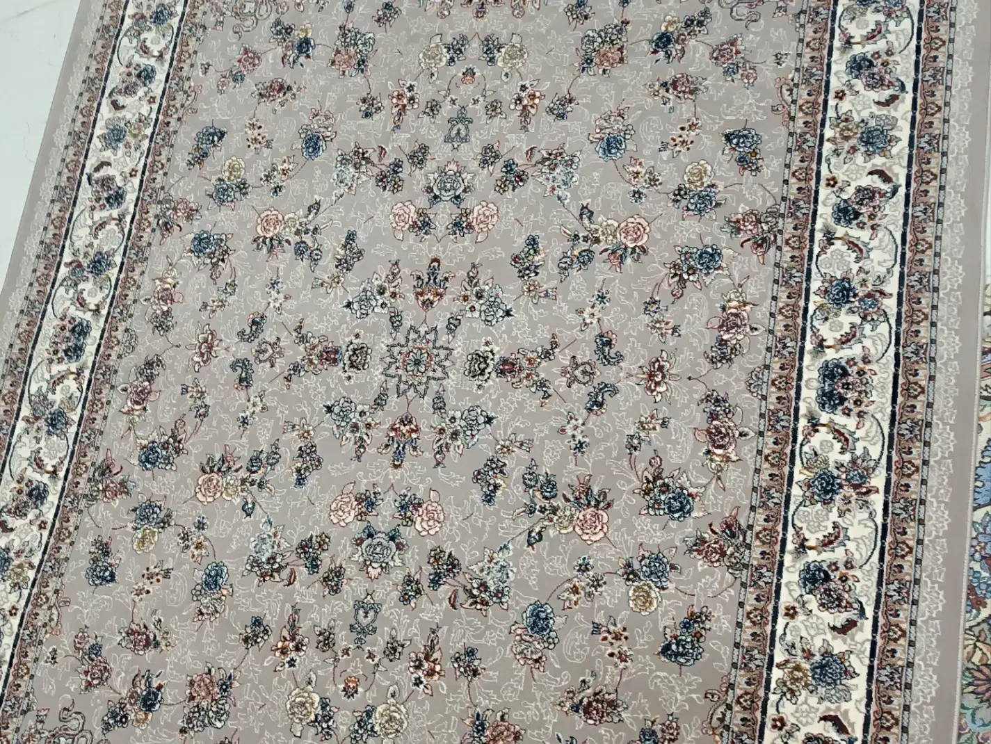 فرش نقلی (کناره) ۴ متری|فرش|ورامین, ورامین|دیوار