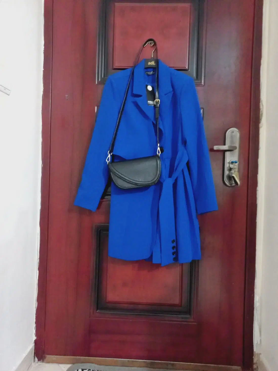 لباس زنانه|لباس|قدس, شهرقدس|دیوار