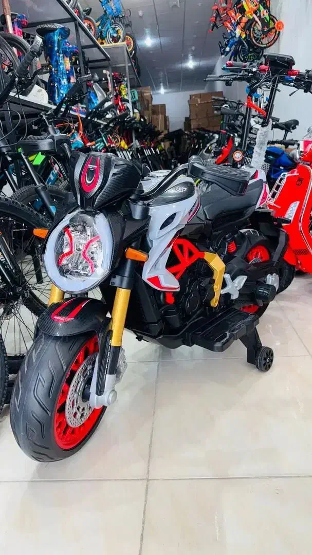موتـ ـور شارژی  کد ۸۸۶ ak550|اسباب‌بازی بچه|شیراز, دروازه اصفهان|دیوار