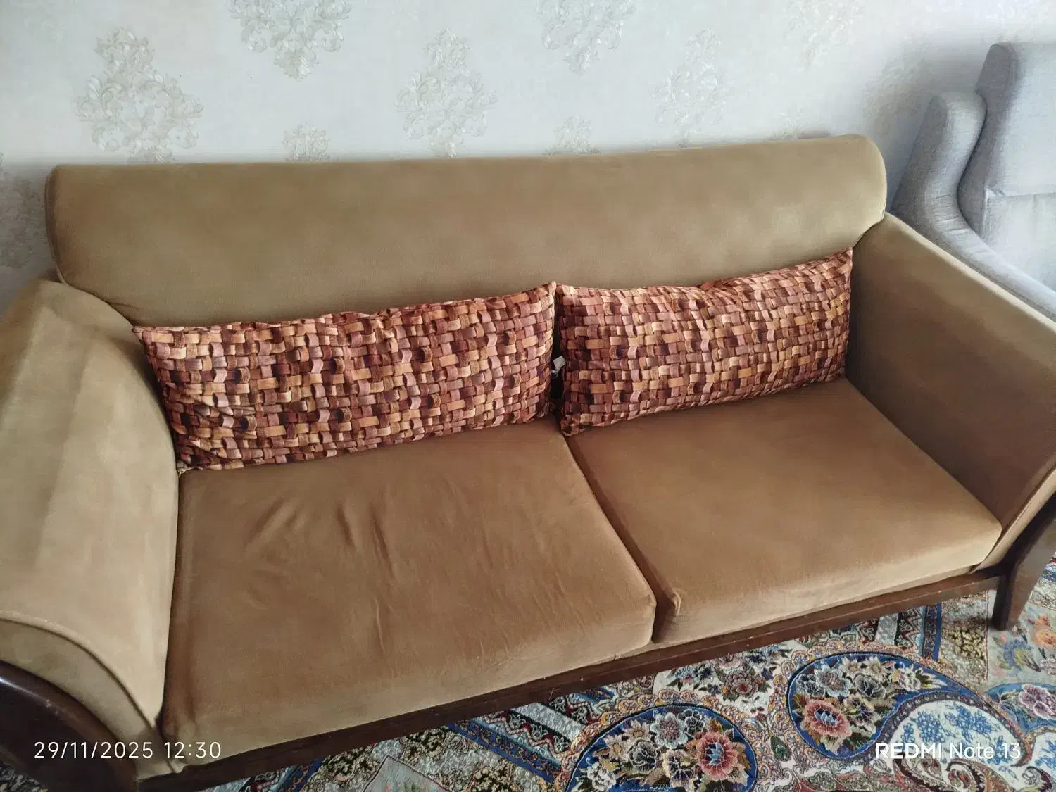 مبل هفت نفره راحتی وتخت خواب دوطبقه|مبلمان خانگی و میز عسلی|شهرکرد, |دیوار