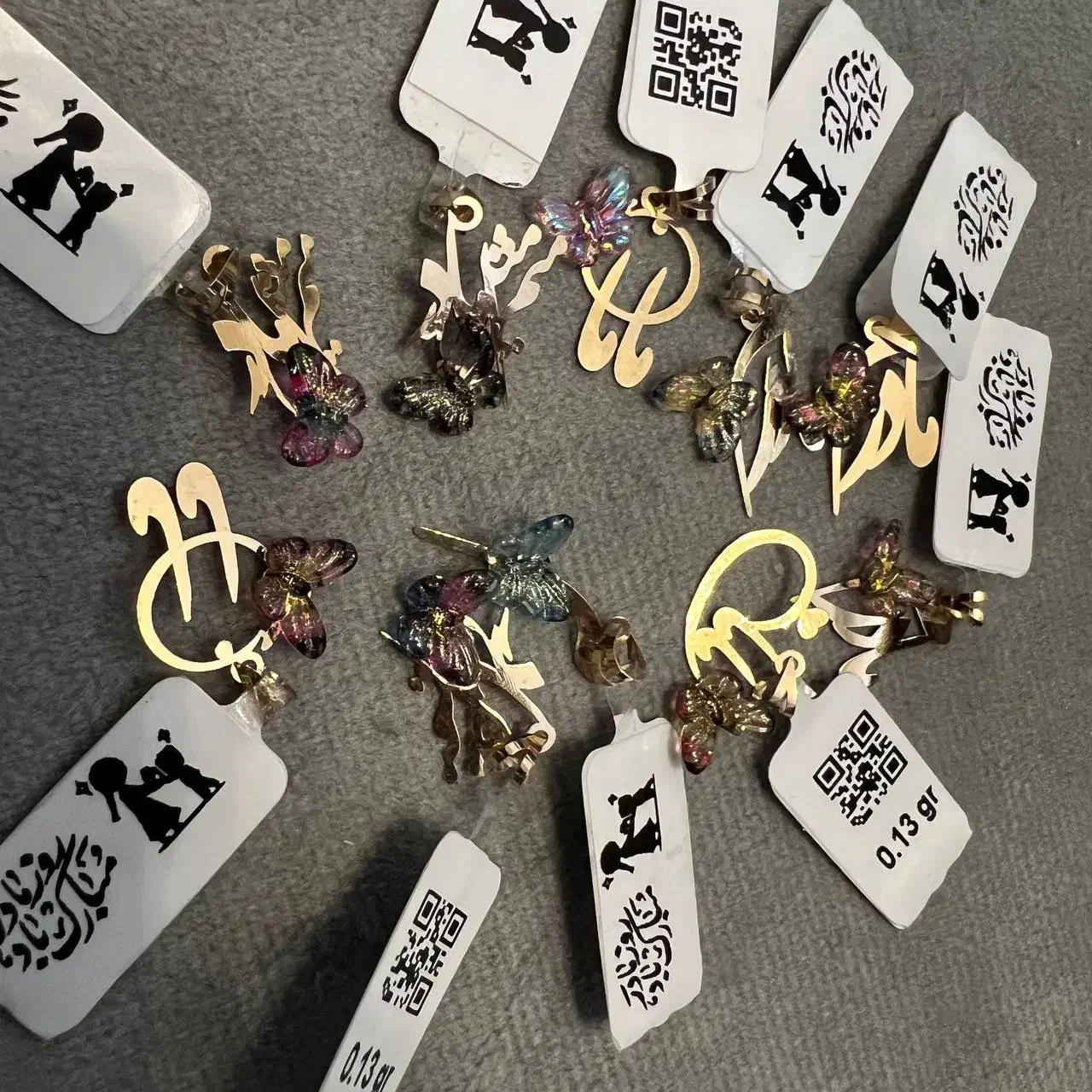 پلاک طلا روز مادر|جواهرات|اصفهان, باغ نگاره|دیوار