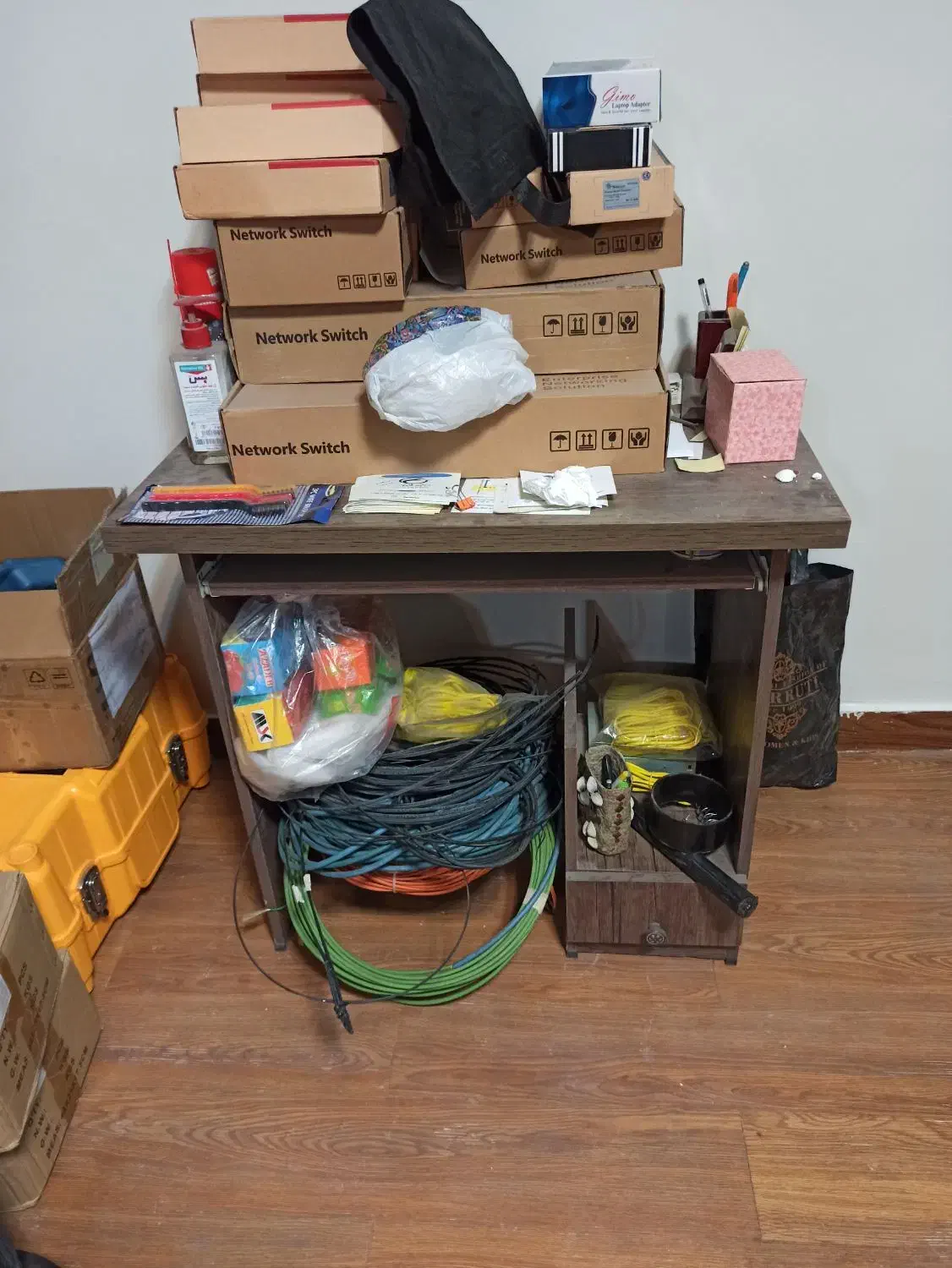 فروش میز کامپیوتر|میز تحریر و کامپیوتر|تهران, فردوس|دیوار