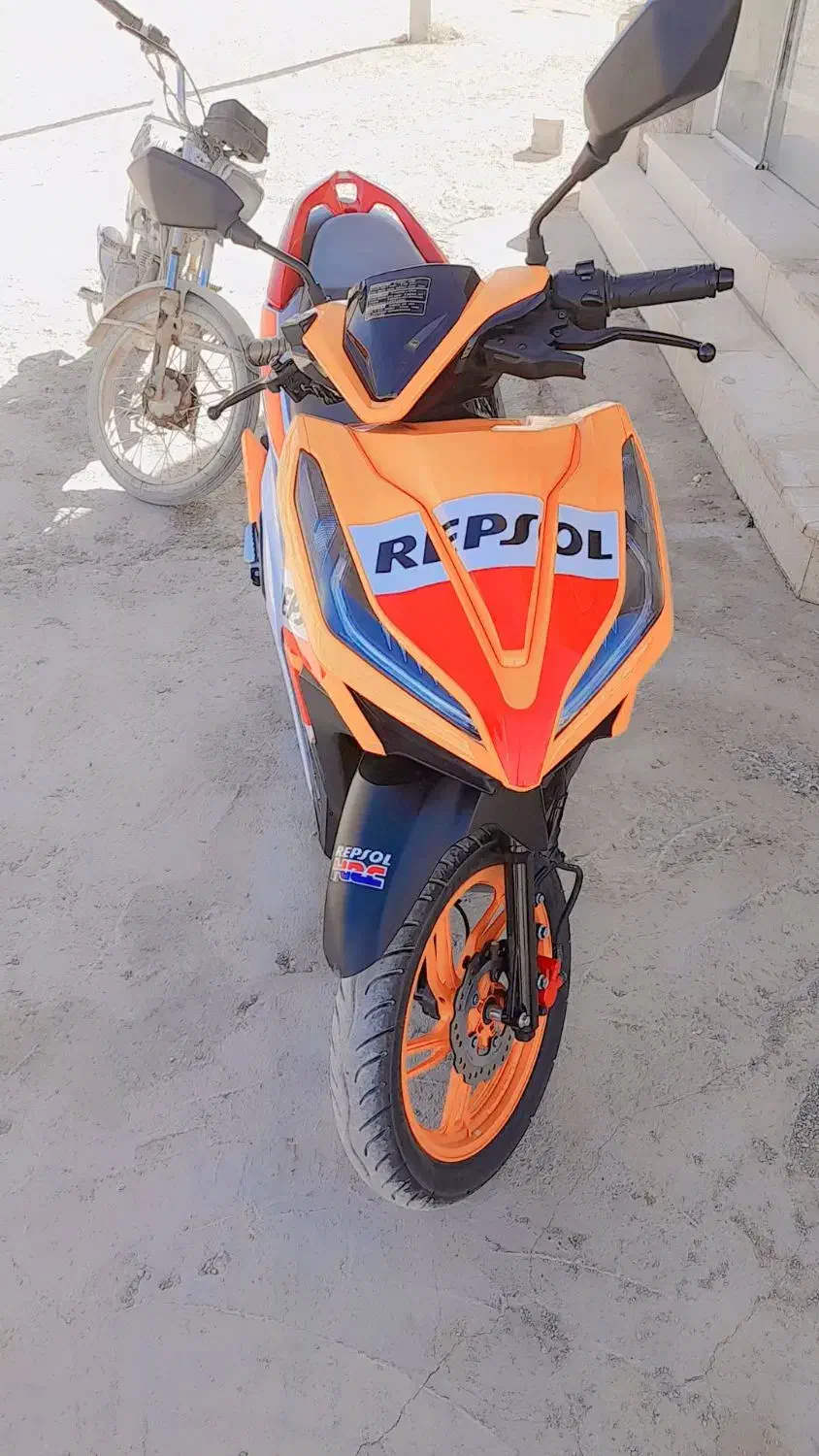 ۱۵۰ سی سی بیمه دارد و ۵۰۰۰ تا کار|موتورسیکلت|شهرضا, |دیوار