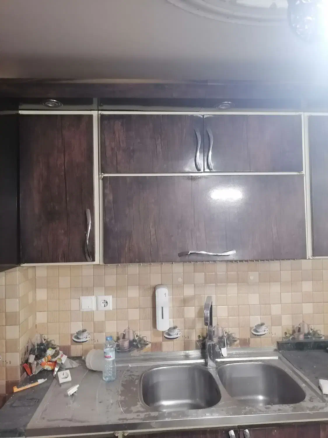 فروش فوری کابینت آشپز خانه فلزی در حد نو|مصالح و تجهیزات ساختمان|کازرون, |دیوار