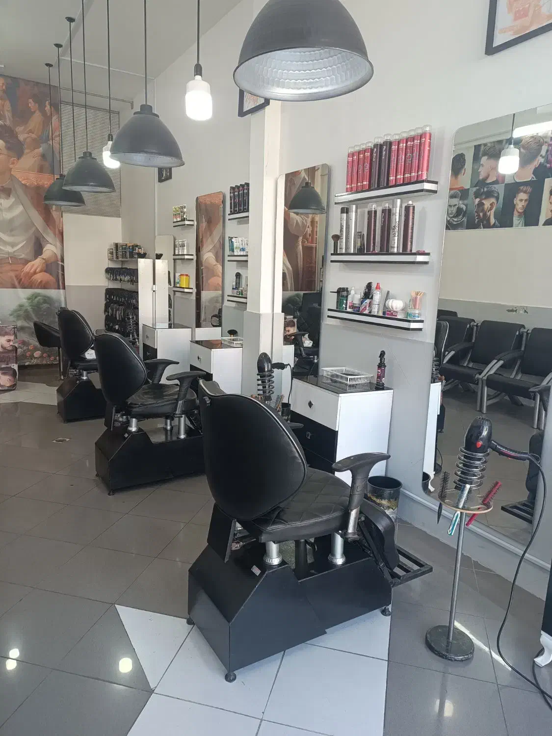 آرایشگر ماهر و نیمه ماهر مردانه|استخدام درمانی، زیبایی، بهداشتی|اردبیل, |دیوار