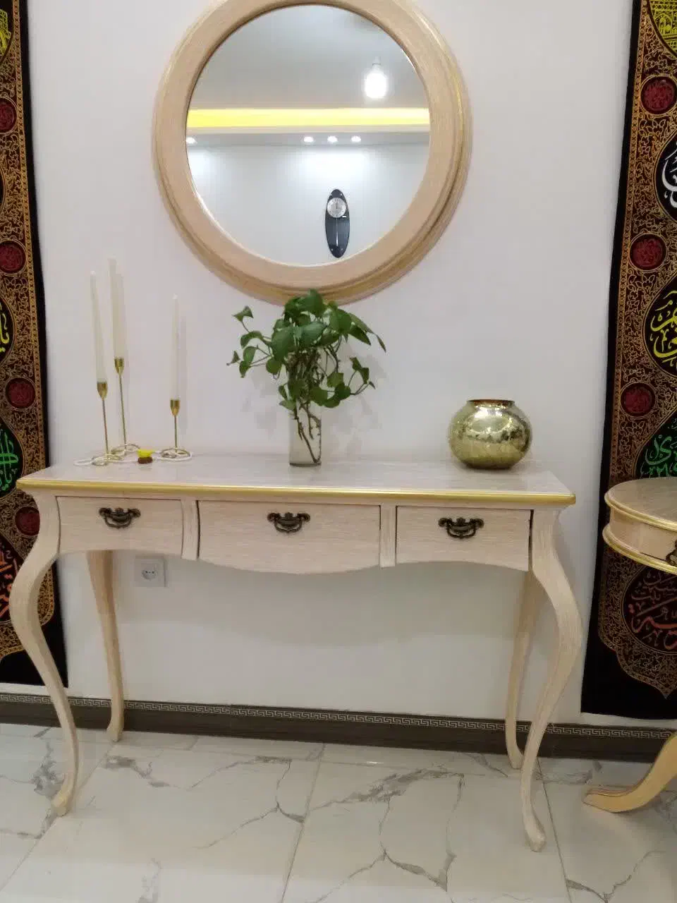 فروش‌آیینه کنسول تمام چوب سفارشی ساز نو تمیز|بوفه، ویترین، کنسول|مشهد, کلاهدوز|دیوار