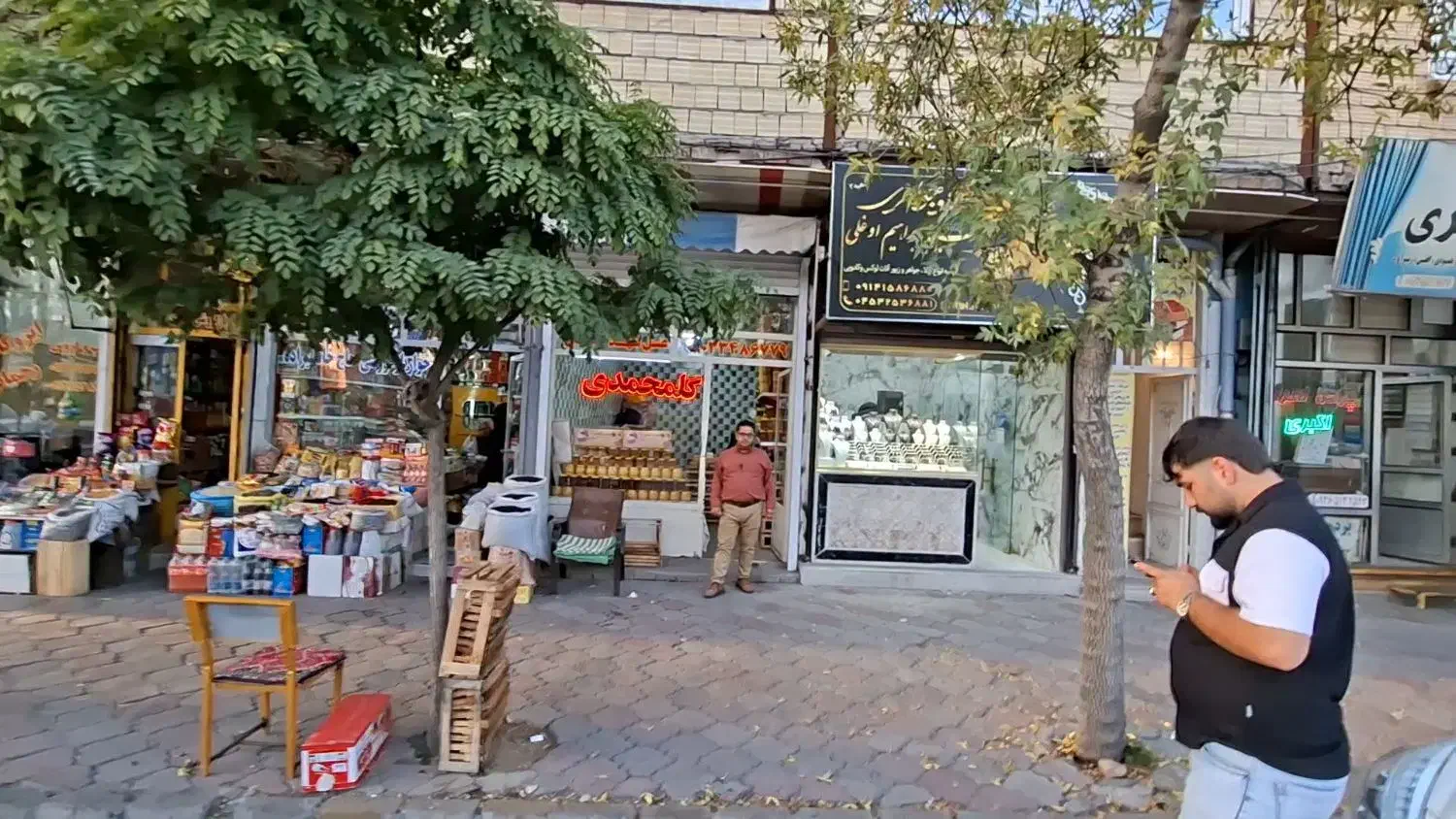 فروش مغازه تجاری در خ امام.بالاتر از هلال احمر|فروش مغازه و غرفه|مشگین شهر, |دیوار