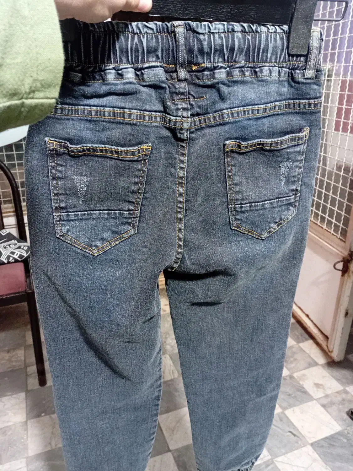 تمامی شلوارها ۲۰۰الی ۳۰۰ تومن|کفش و لباس بچه|قم, شهید صیاد شیرازی|دیوار