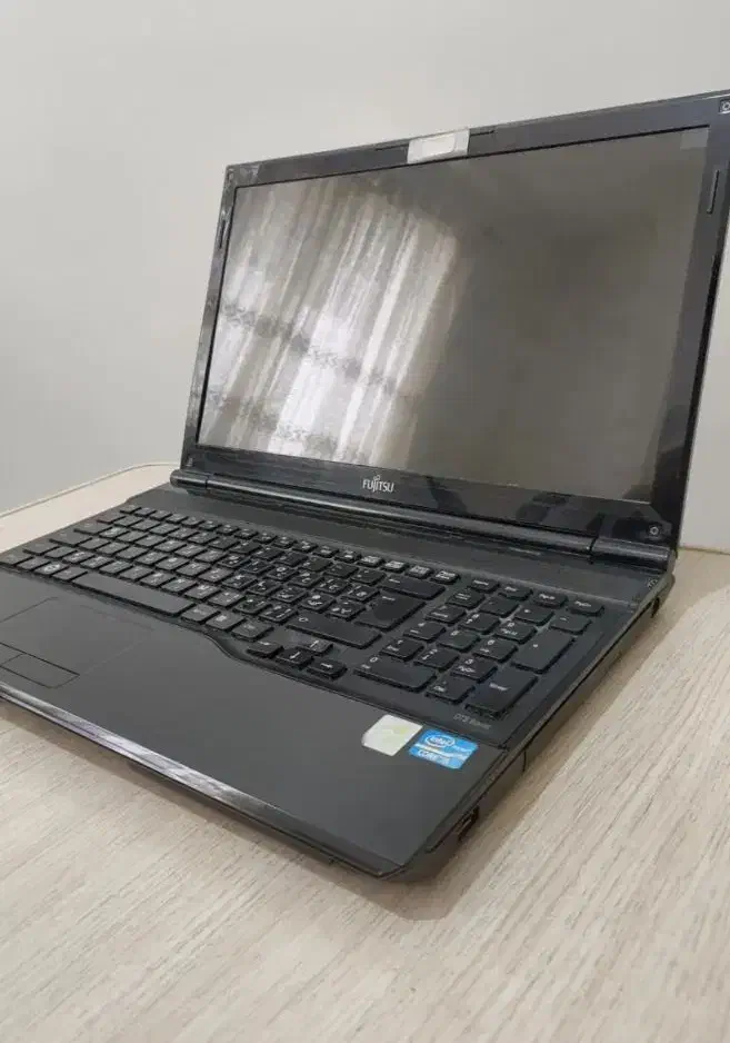 لپ تاپ فوجیتسو ssd 500GB i5 (life book)|رایانه همراه|تهران, مدائن|دیوار