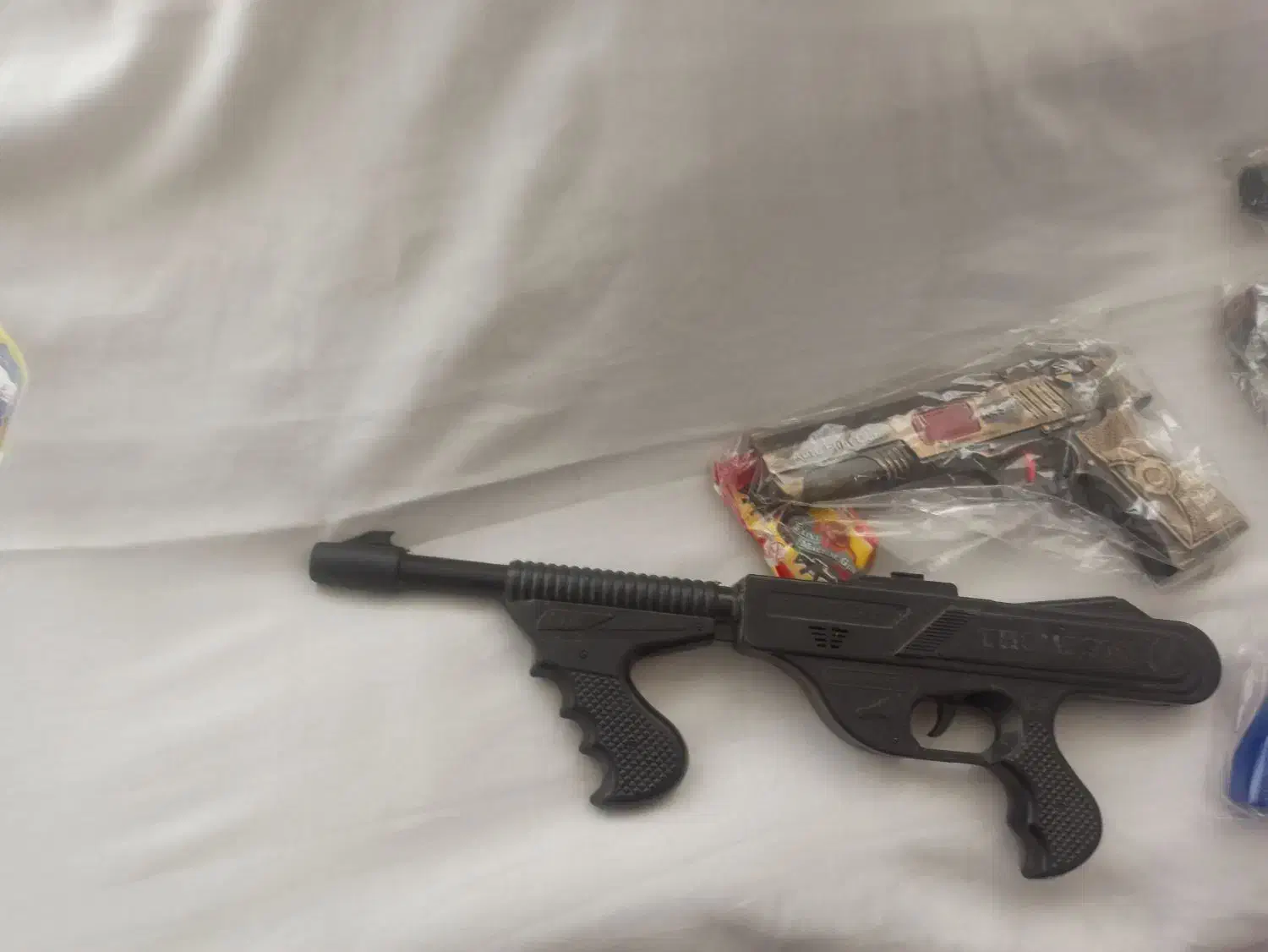 انواع تفنگ پلاستیکی|اسباب‌‌بازی|سنقر, |دیوار