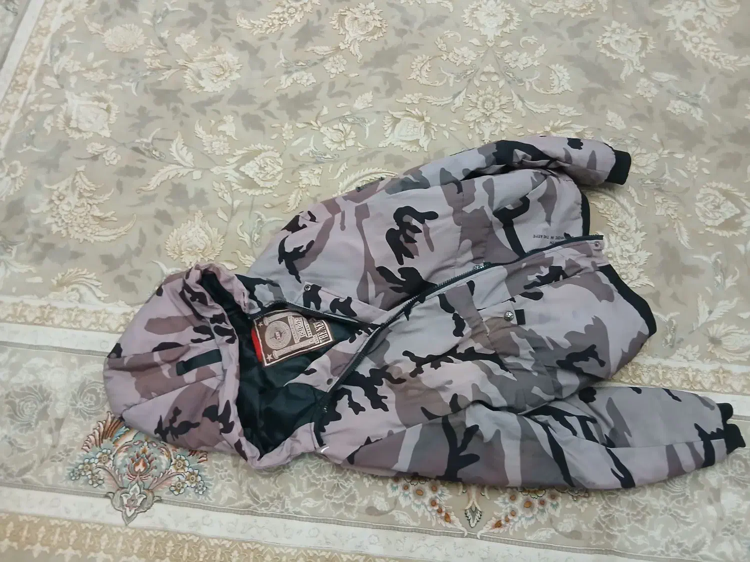 کاپشن مردانه(۵۰۰)|لباس|رشت, سیا اسطلخ|دیوار