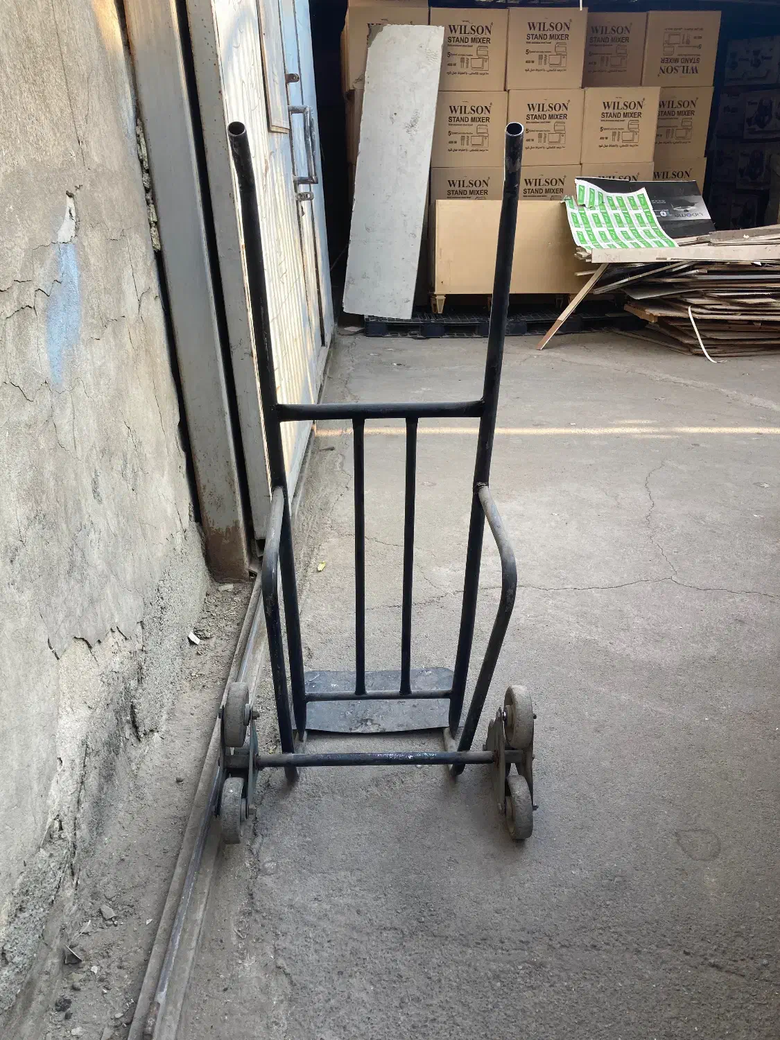 چرخ دستی|ابزارآلات|ری, صفاییه (چشمه علی)|دیوار