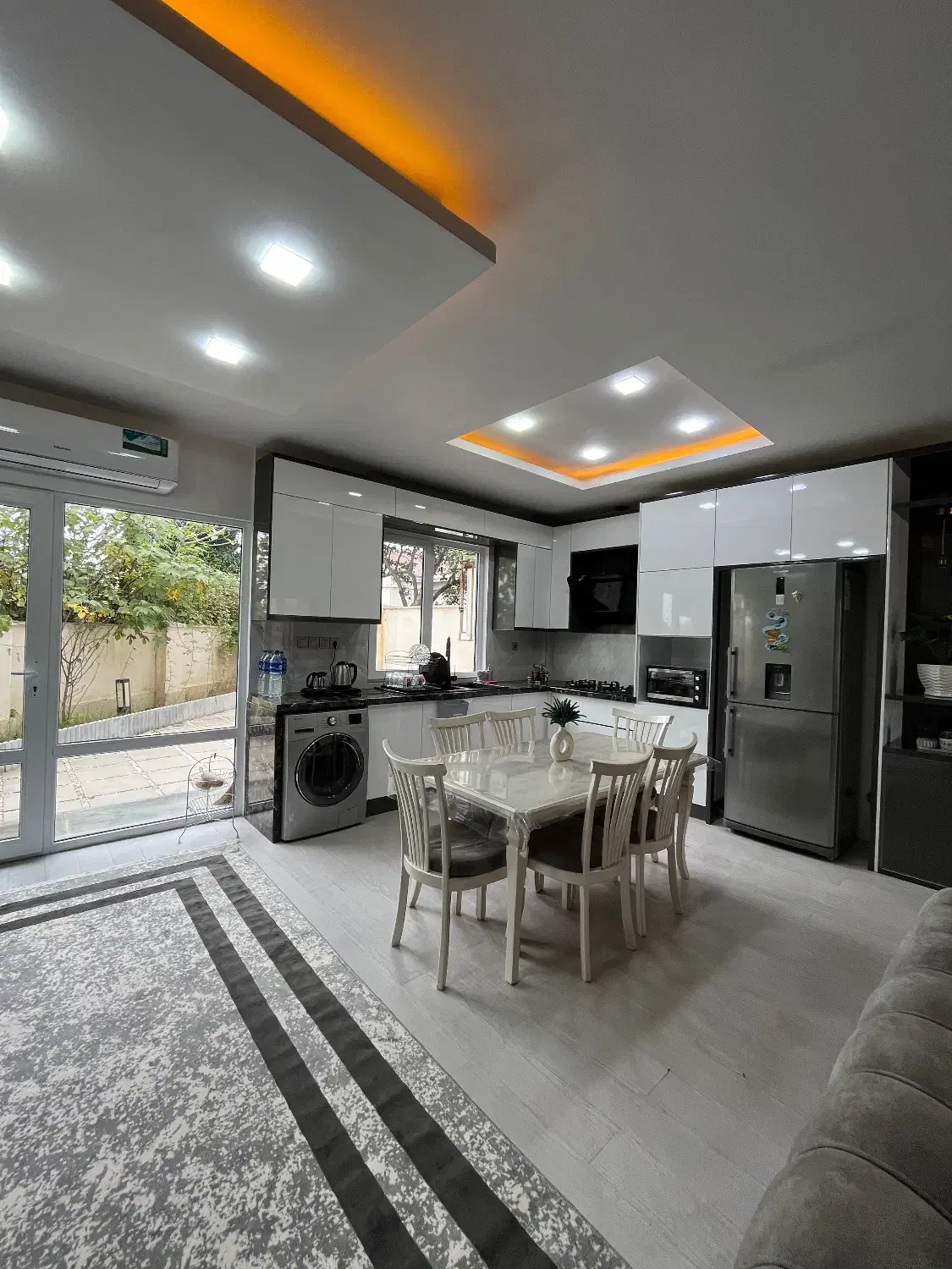 اجاره ی ویلا مستقیم از مالک|اجارهٔ کوتاهمدت ویلا و باغ|زیباکنار, |دیوار