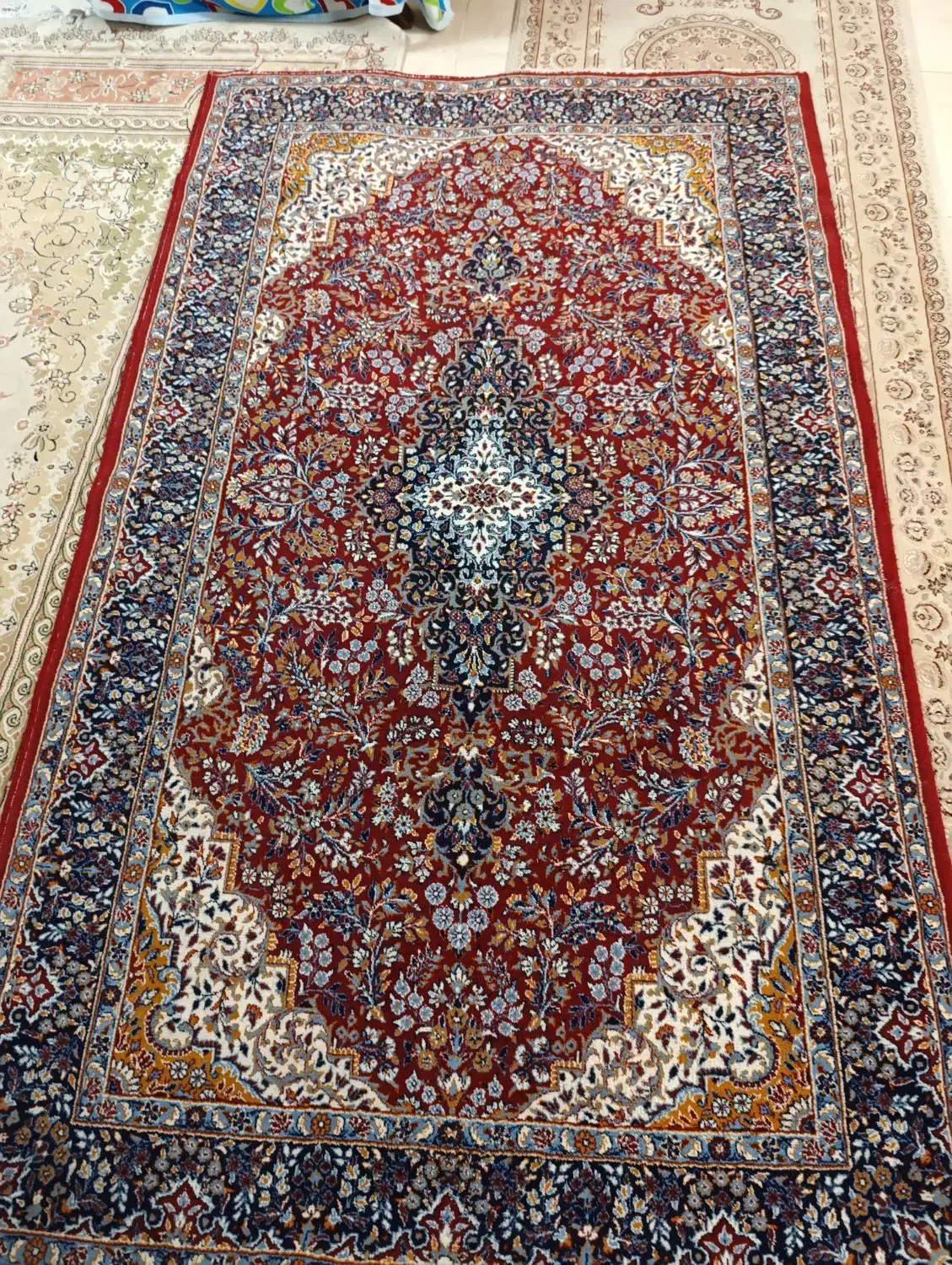 فرش خانگی خوش نقش تراکم بالا|فرش|شیراز, دلجو|دیوار