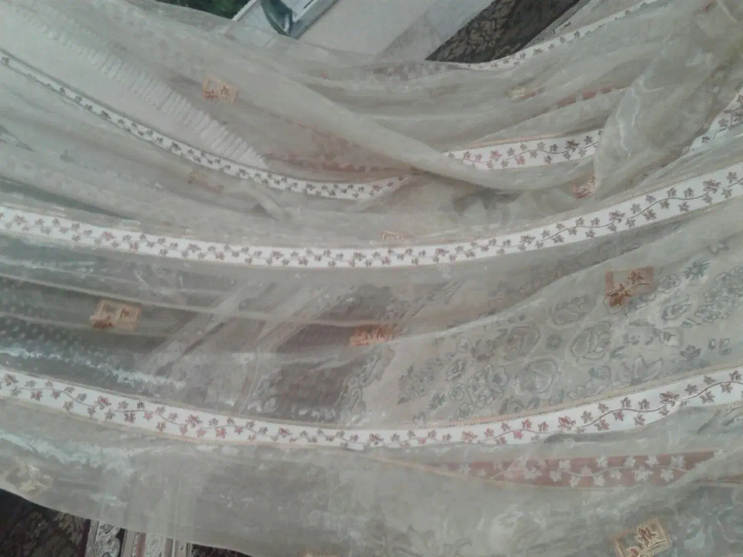 پرده|پرده، رانر، رومیزی|سراب, |دیوار