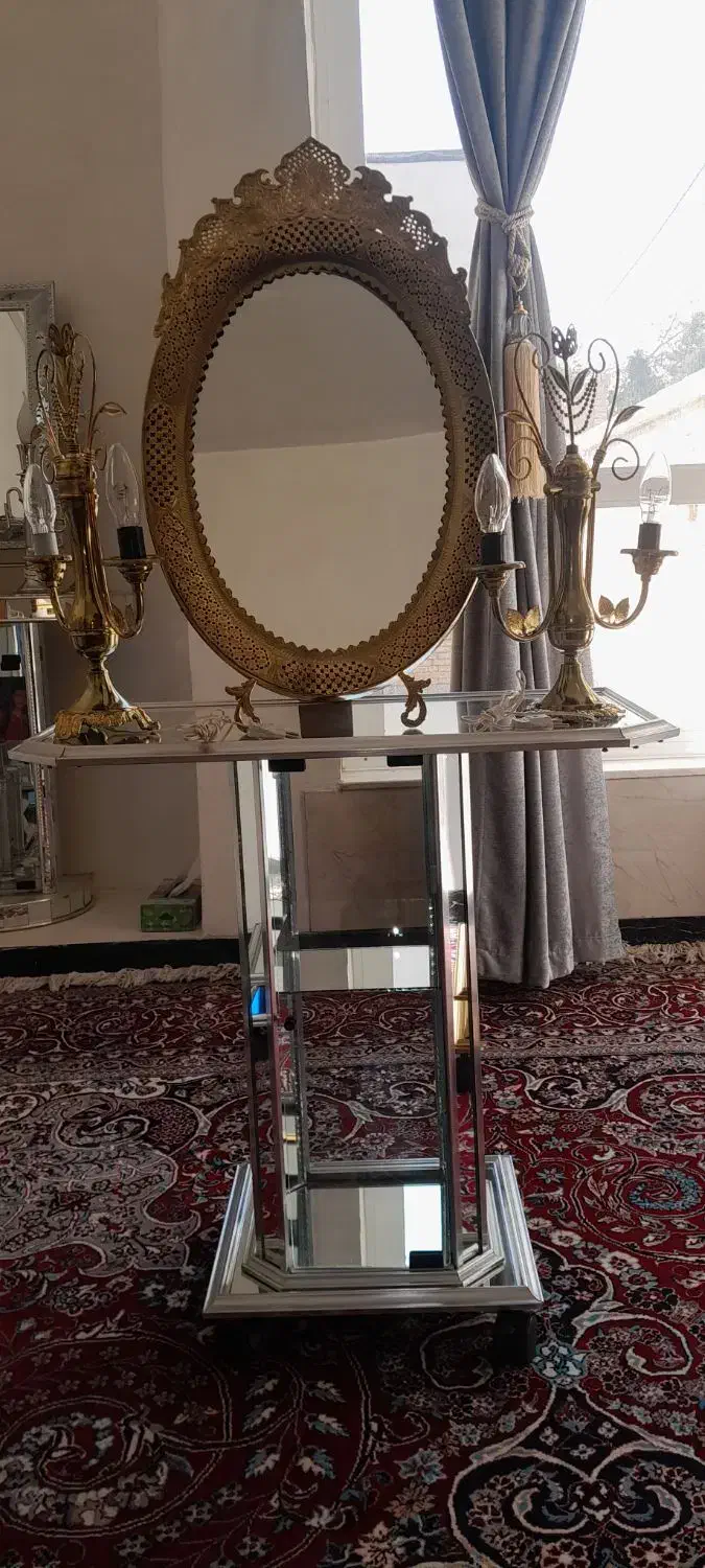 اینه شمدون|آینه|نجفآباد, حومه نجف آباد|دیوار