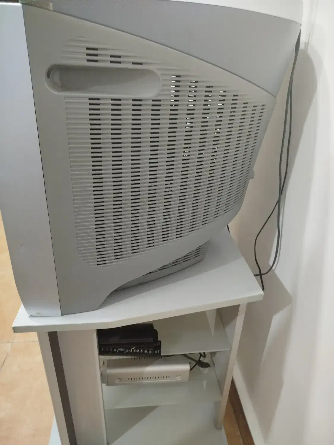 تلویزیون سونی CRT وگا|تلویزیون و پروژکتور|فومن, |دیوار