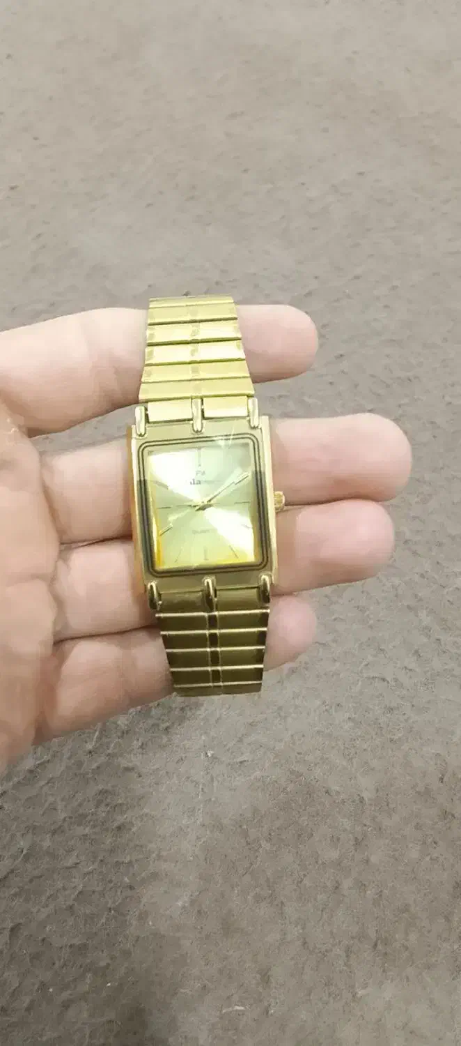 ساعت نوهست|ساعت|ایذه, |دیوار