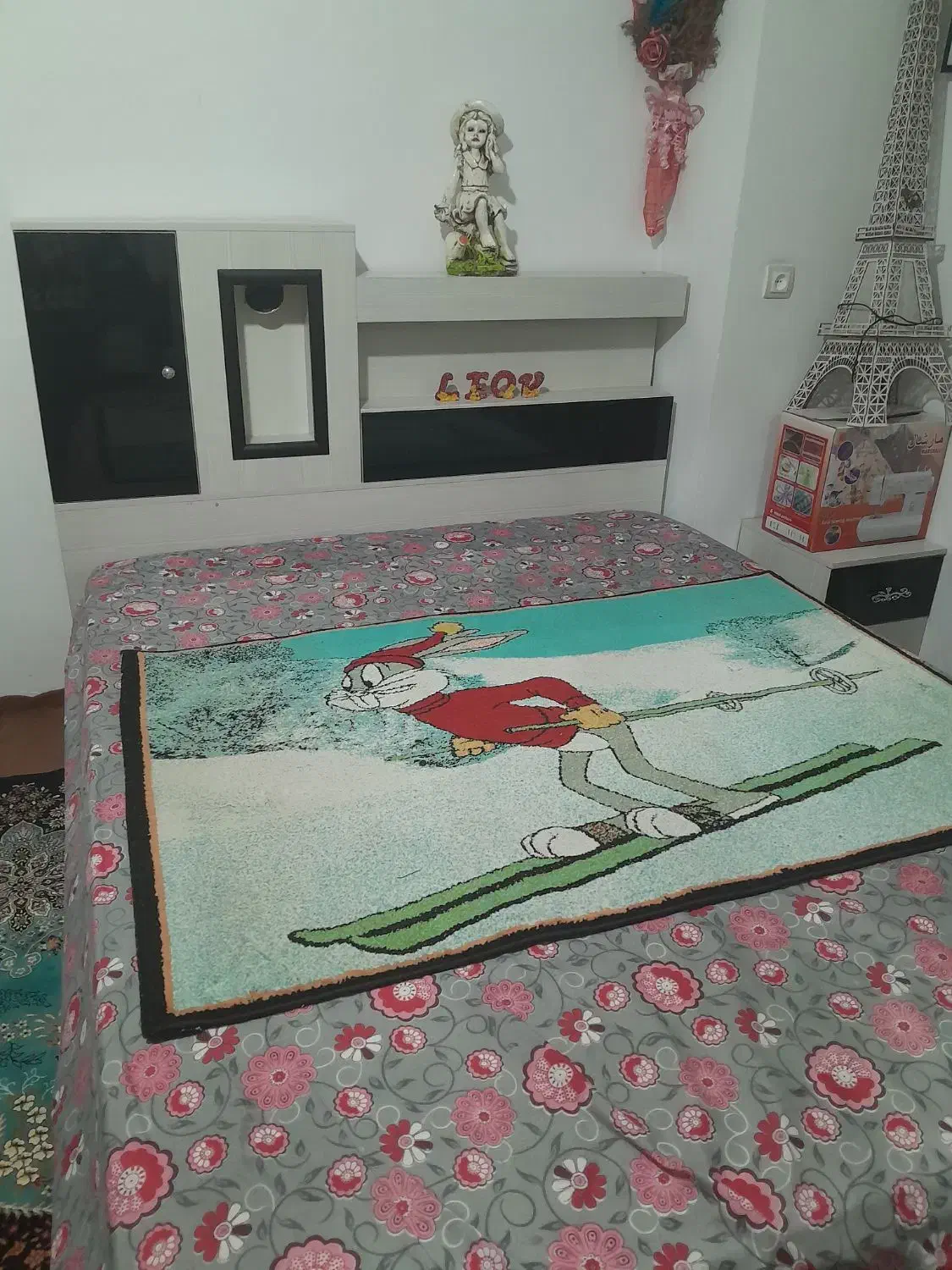 تختخواب دونفره سالم و تمیز|تخت و سرویس خواب|ابهر, |دیوار
