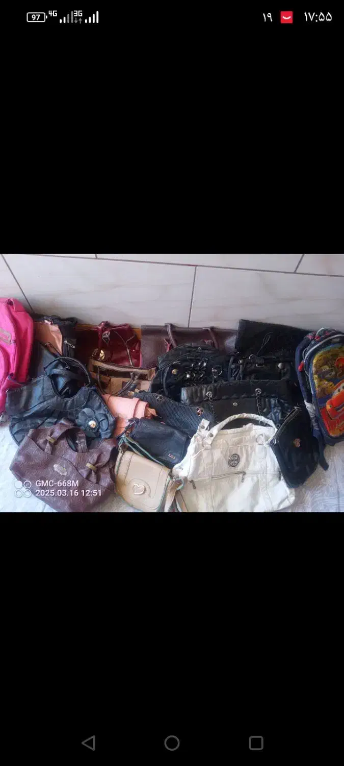 تعدادی کیف و....|کیف، کفش، کمربند|کرمان, |دیوار