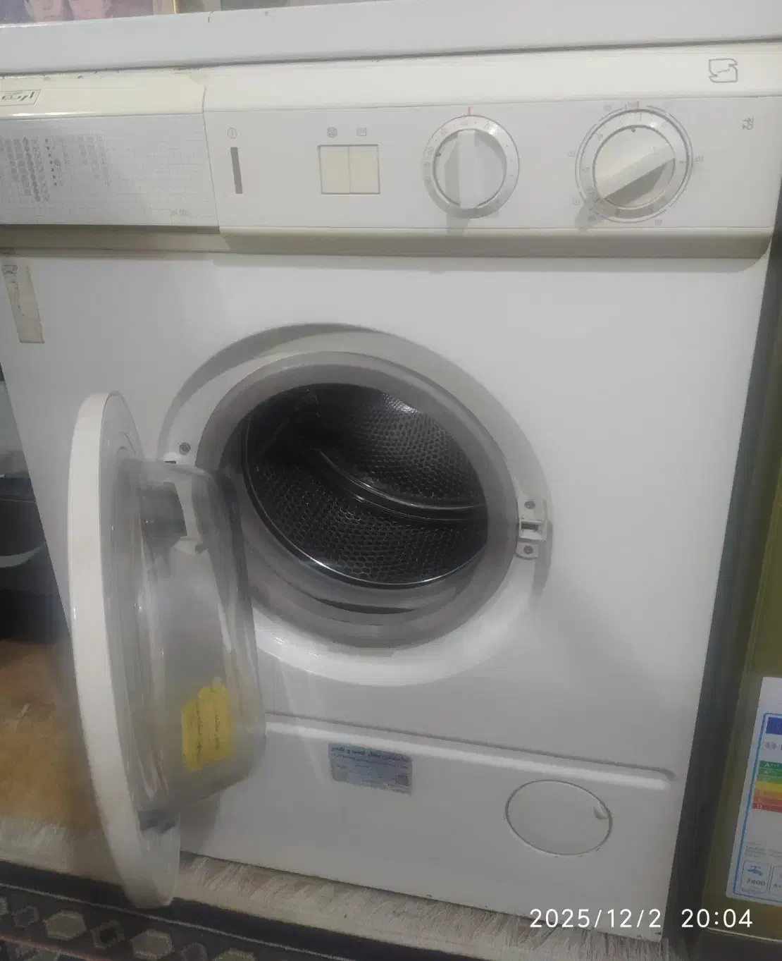 فروش ماشین لباسشویی وتلویزیون با زیر تلویزیون|ماشین لباسشویی و خشککن لباس|فولادشهر, C1|دیوار