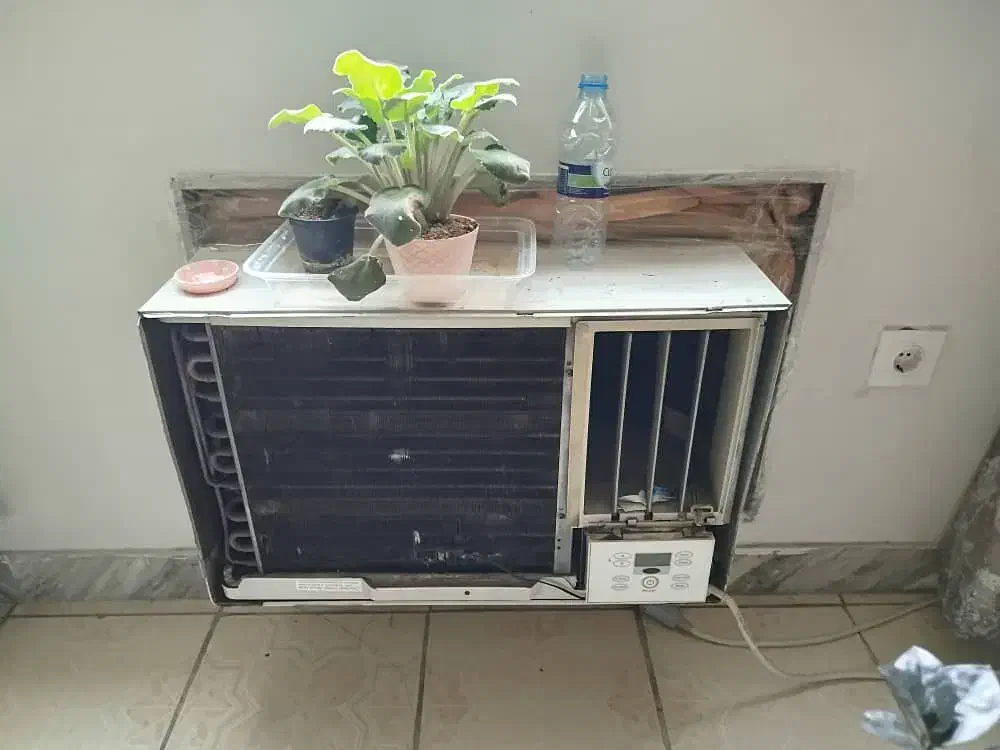 کولر پنجره ای بخاطر نبود قابش زیر قیمت|کولر گازی و فن‌کوئل|بابل, |دیوار