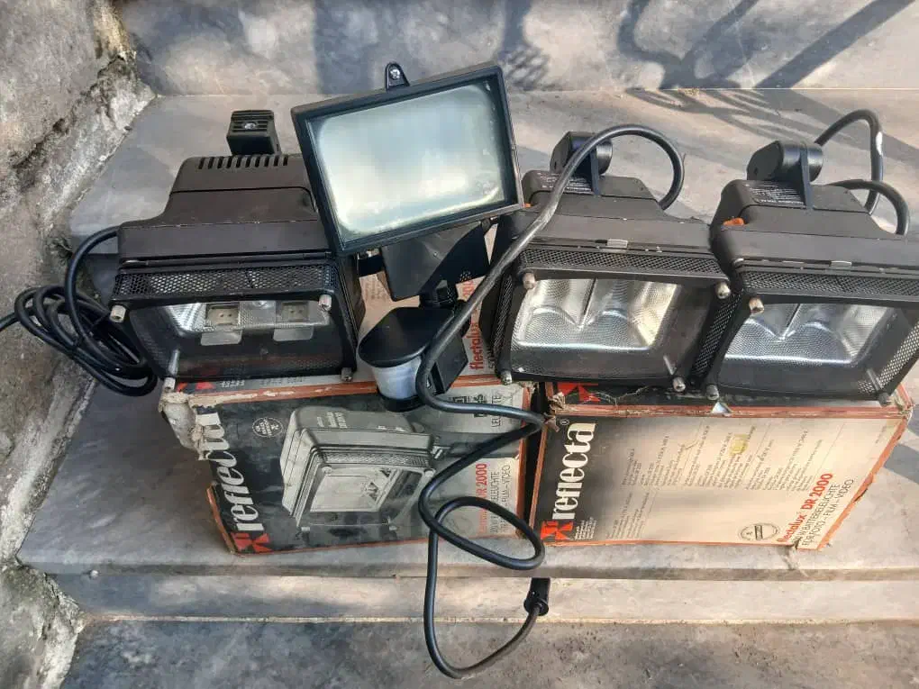 پرژکتور۲۰۰۰|تلویزیون و پروژکتور|بندر انزلی, نامجو|دیوار