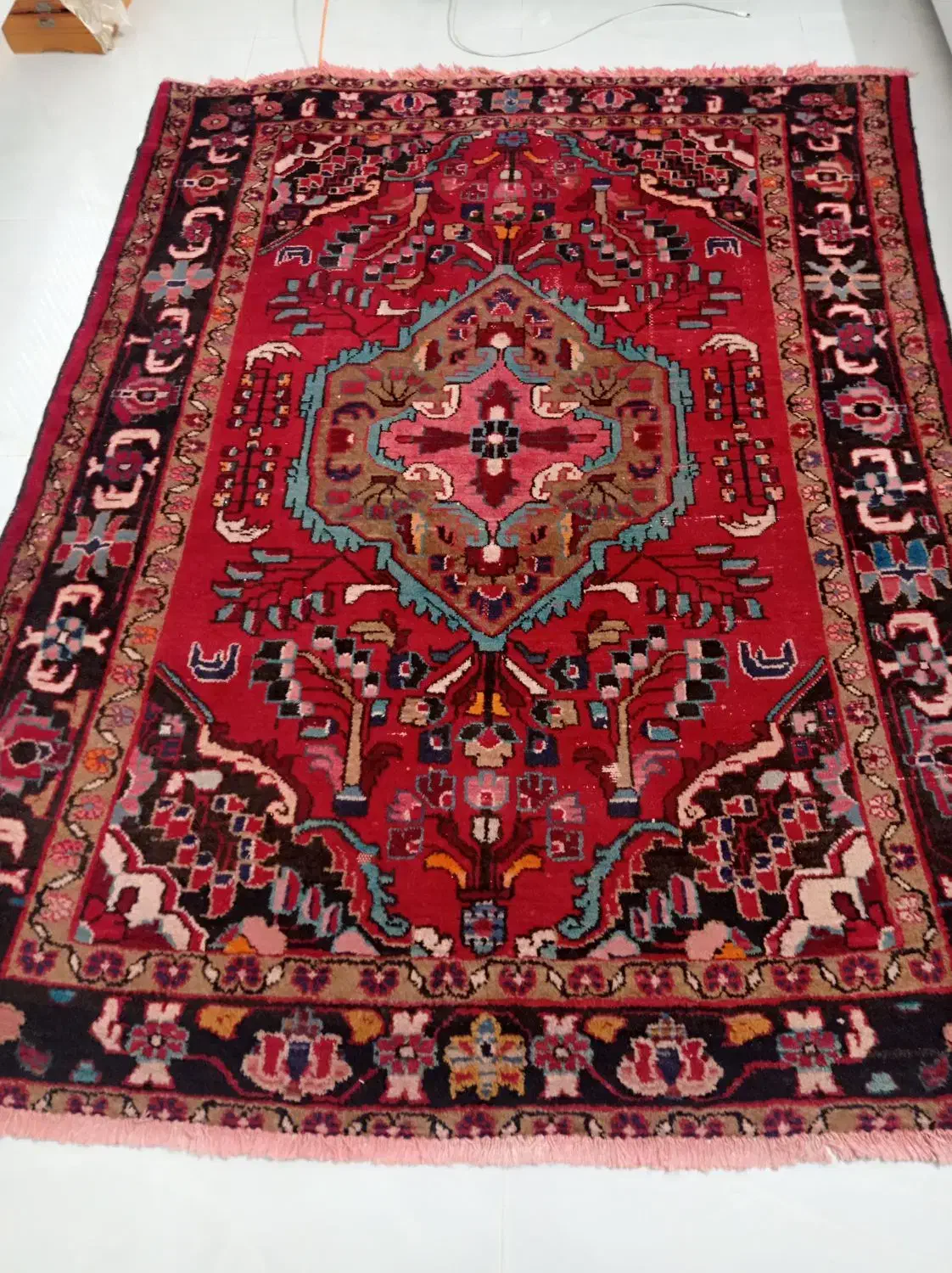 فرش دستباف خیلی قدیمی|فرش|خمین, |دیوار