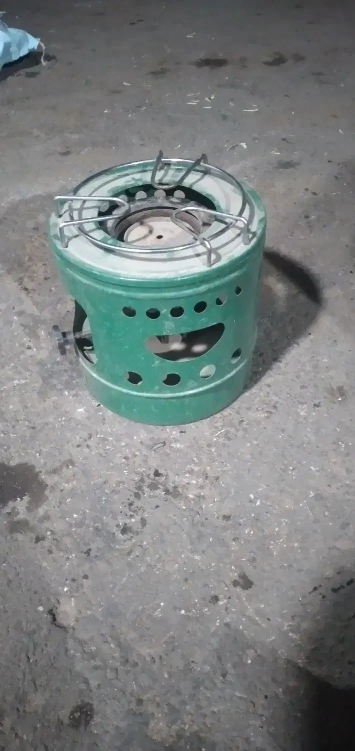 چراغ نفتی|کلکسیون اشیاء عتیقه|اقبالیه, |دیوار