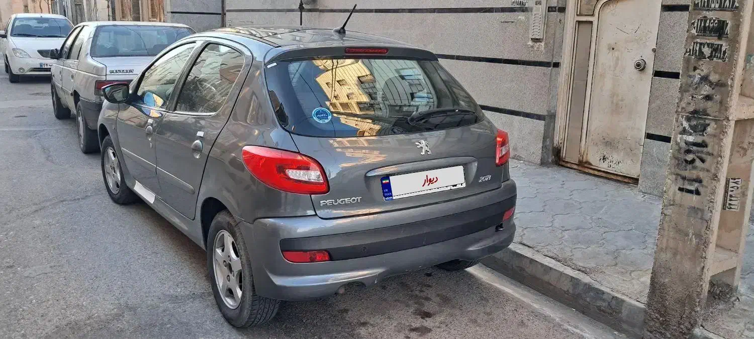 ۲۰۷ پانا مدل ۴۰۲|خودرو سواری و وانت|ساوه, |دیوار