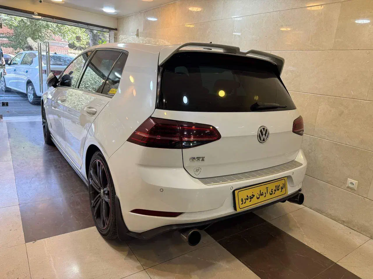 فولکس GOLF GTI، مدل 2018|خودرو سواری و وانت|تهران, استاد معین|دیوار