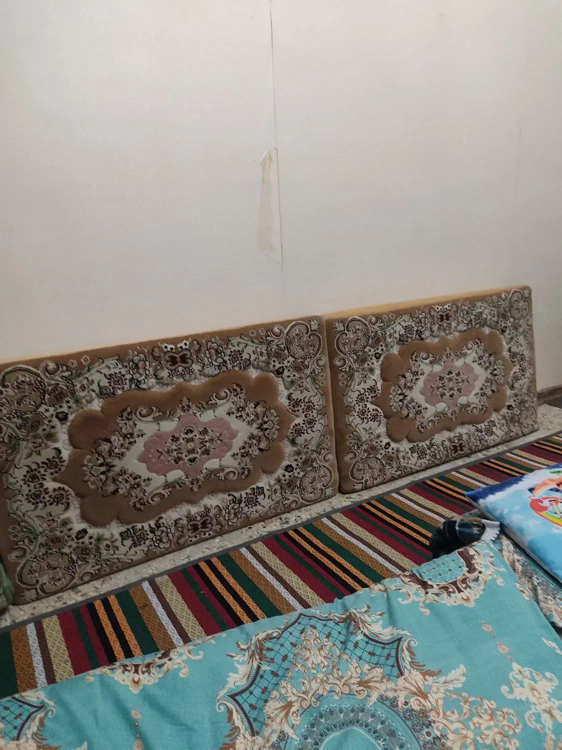 یک جفت پشتی ماشینی ۷۰۰شانه ۲۵۵۰تراکم|پشتی|تهران, شمیراننو|دیوار