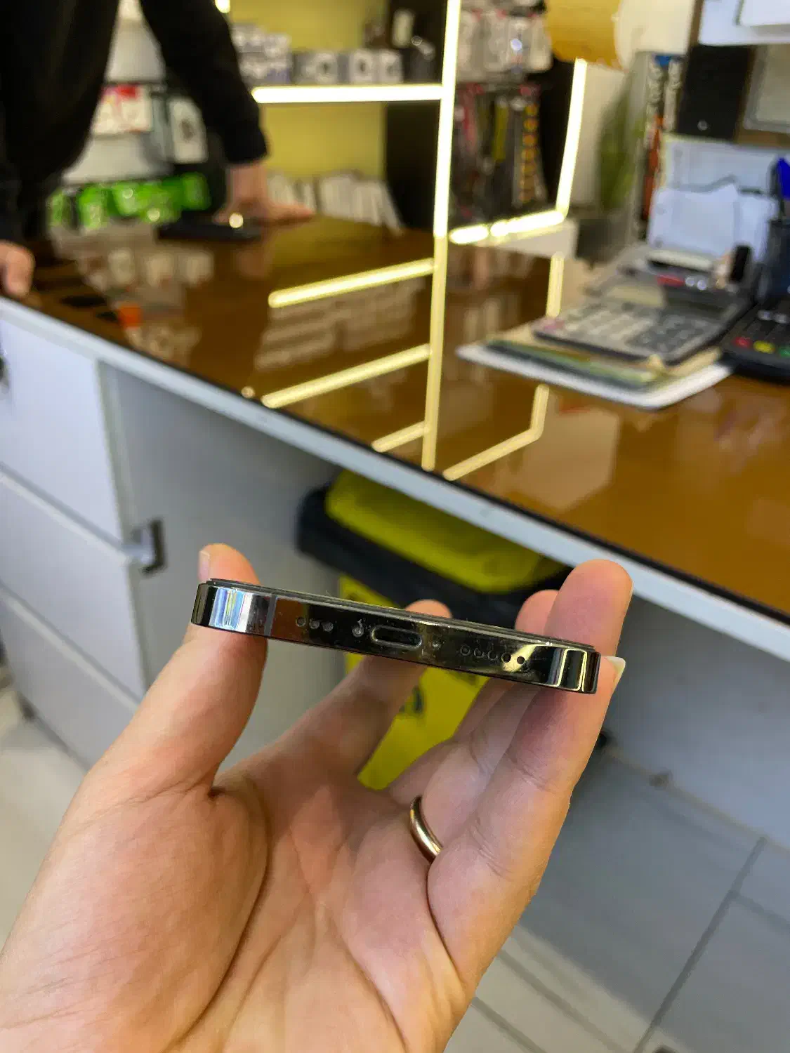 آیفون ۱۲پرو ۲۵۶ باتری ۹۸٪|موبایل|اصفهان, چرخاب|دیوار